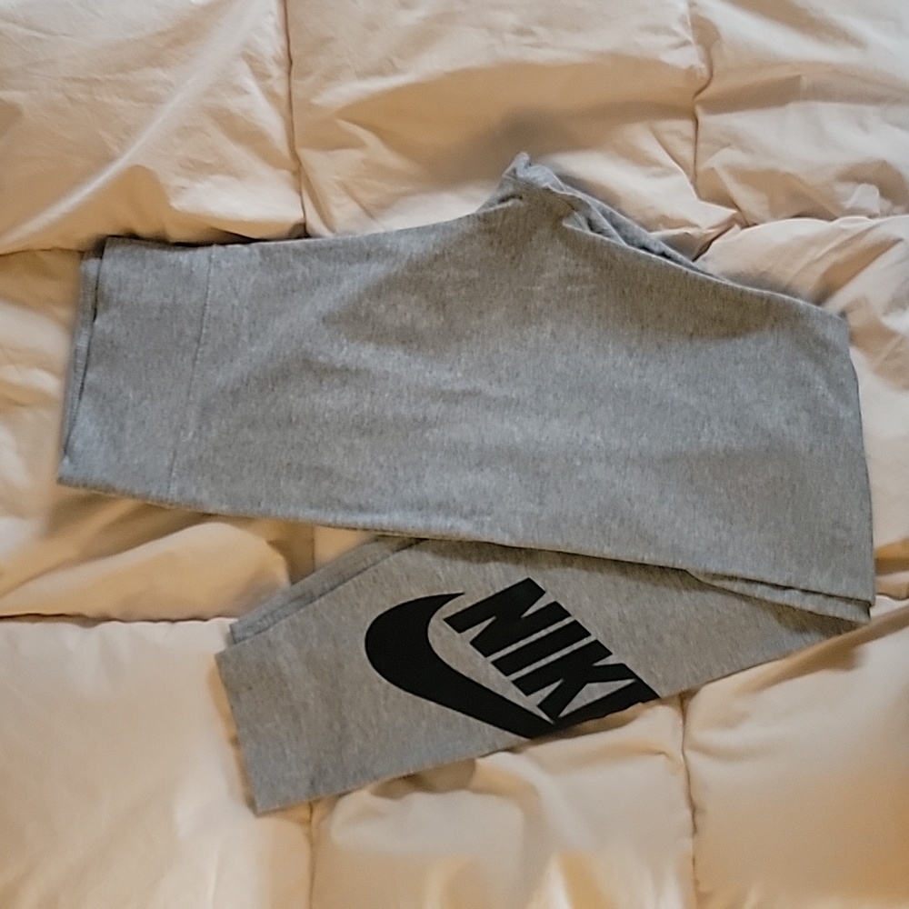 NIKE Leggings